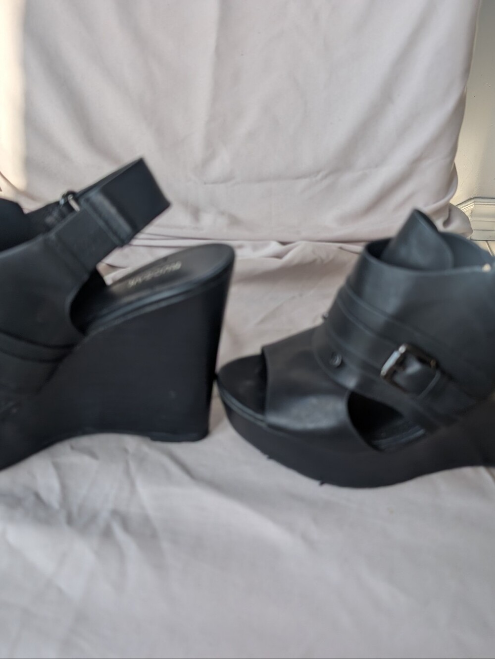 RUDSAK Black Leather Platform Wedge Sandals with Decorative Studs - Picture 7 of 7
